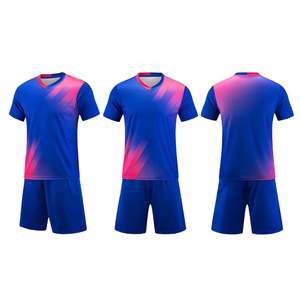 Ensemble de maillot de football pour hommes avec revers côtelés, 100% polyester, imprimé numérique, 460g, coupe flexible, kit personnalisé pour équipe, maillot et short de sport actif - Product Image 3