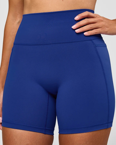 Legging court de sport pour femme à taille haute, effet push-up, avec poche téléphone, design en maille, séchage rapide, idéal pour le yoga et le cyclisme - Product Image 6