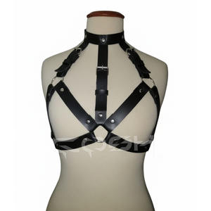 Harnais en cuir avec collier ajustable et anneau en O argenté - Product Image 2