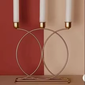 Support à bougie en métal unique pour la maison, élégant porte-bougie, centre de table, décoration intérieure, accent décoratif - Product Image 3