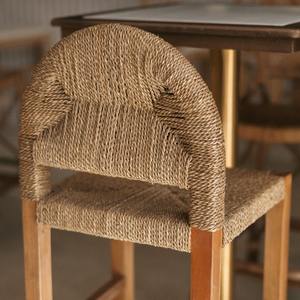 Tabouret de bar élégant en rotin tressé avec dossier incurvé et structure au fini naturel pour restaurant, café et bar à domicile - Product Image 6