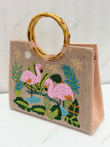 Fabricante de Bolsos de Mano con Cuentas de Flamenco, Bolsos de Resort con Motivos Tropicales, Venta al por Mayor, OEM, Bolsos Artesanales, Exportación, Marca Privada, Suministro a Granel - Product Image 3
