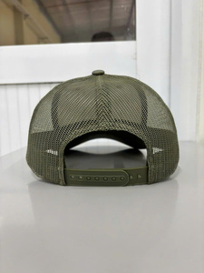 Gorras Trucker Unisex de Alta Calidad Injae Vina, Logotipo Bordado, Hebilla Ajustable de Cobre Dorado, Estilo Deportivo para las Cuatro Estaciones - Product Image 5