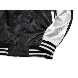 Vestes universitaires en satin pour hommes, tenue décontractée, produit réputé pour sa qualité durable, vente en gros de vestes universitaires aux meilleurs designs. - Product Image 3