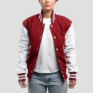 Veste universitaire tendance personnalisée pour femme avec manches en cuir, style classique Letterman, veste bomber de haute qualité pour femme - Product Image 1