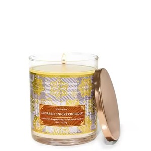 Frasco de vidrio para velas de 8oz con diseño de pan de jengibre, renos y repostería, con tapa plateada, ideal para escaparates de pastelerías navideñas. - Product Image 4