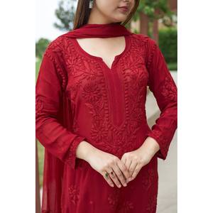 Ensemble haut et bas en organza brodé à imprimé floral fait main pour les fêtes, taille XL, silhouette droite, taille naturelle, avec dupatta - Product Image 5