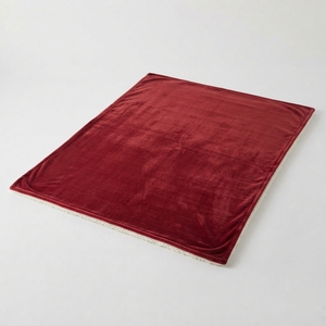 Couverture Sherpa unie rouge rubis avec bordure Sherpa blanche, rectangulaire, en coton biologique, tricotée, personnalisée, pour la maison et les voyages - Product Image 2