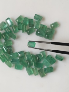 Esmeralda Natural Sakota, Corte Octogonal de 6x4MM, Gemas Sueltas de la Mejor Calidad para Joyería - Product Image 3