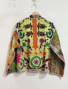 Chaqueta Vintage Kantha de Algodón y Spandex con Cuello Mandarín, Bordada y Acolchada, para Invierno, con Mangas Largas - Product Image 2