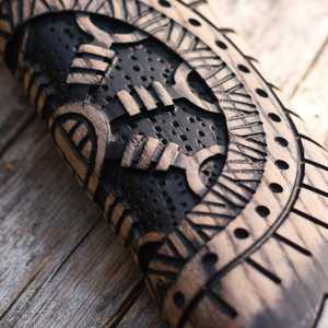 THEWIZ CRAFTS Hache Viking à barbe en acier de Damas, forgée à la main, gravée sur mesure, garantie 3 ans, pour le camping, objet de collection, pour la décoration de la cave des hommes - Product Image 6