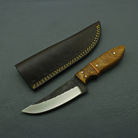 Couteau EDC à lame fixe courbée forgée à la main, finition forgée, manche en bois Pakka marron, couteau utilitaire pour camping et bushcraft, vente en gros