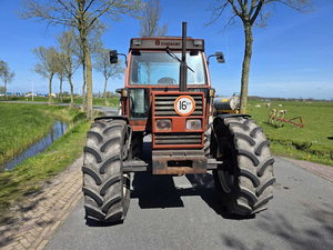 Tracteur agricole F-I-A-T 100-90D-T A-L-L-W-H-E-E-L D-R-I-V-E de 1988 - Product Image 4