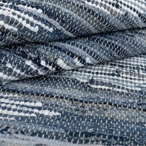 Alfombra de Lana Tejida a Mano en Gris y Marfil con Patrón Abstracto |   Alfombra de Lana Natural de Pelo Corto, Hecha a Mano, Ecológica y Moderna - Product Image 2