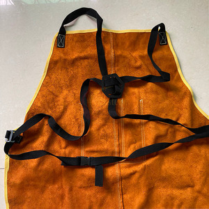 Delantal de Soldador de Cuero PU Resistente a Chispas, Delantal de Seguridad para Protección Corporal para Trabajadores de Soldadura, Pakistán - Product Image 3