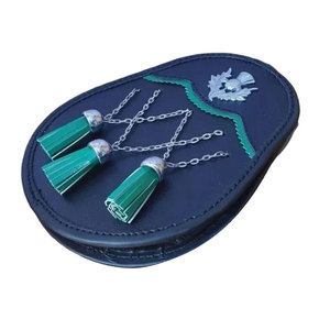 Sporran de Cuero Vegano Negro y Verde de Alta Calidad para Hombre con Insignia de Cardo Escocés, 3 Borlas y Correa de Cadena - Suministros de Fábrica - Product Image 2