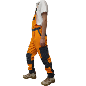 Ensemble de vêtements de travail imperméables en microfibre orange et noir avec pantalon, salopette et veste pour une utilisation en extérieur - Product Image 6