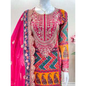 Conjunto de Salwar Kameez Aarohi de Diseño Elegante en Magenta, Talla 2XL, para Fiesta, con Top, Dupatta y Dhoti, Hecho de Poliéster - Product Image 5