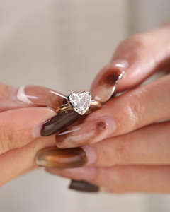 Anillo de Diamante Cultivado en Laboratorio, Oro Blanco de 14k, 2ct, Corazón, Joyería de Diamante Cultivado en Laboratorio, Anillo de Compromiso y Matrimonio para Mujer - Product Image 3