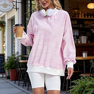 Sudadera y Hoodie Oversize de Invierno para Mujer con Cuello Alto Personalizable, Rayas Rosa y Blanco, Hombros Caídos, Estilo Urbano - Product Image 2