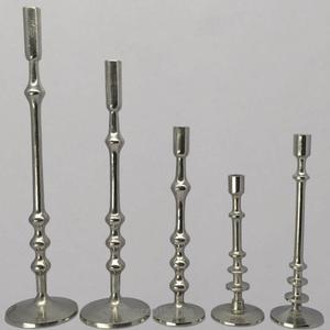 Porte-bougies en aluminium et béton, style industriel, pour salon et bureau, durables et élégants, design personnalisé - Product Image 3