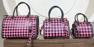 Sac à main de style occidental rose et noir à carreaux, sac à main élégant pour femmes, sac à bandoulière, sac à main en cuir travaillé à la main, sac de voyage - Product Image 6