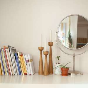 Wooden Candlestick Stand With Irregular Pattern <b>Tapered</b> Shape Home Decorative Tabletop Accent For Christmas Home Deco By UO - Product Image 2