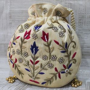 Sac Potli en Soie Crème de Qualité Supérieure, Broderie Florale Multicolore, Travail de Perles, Pochette à Cordon pour Femme, Sac à Main de Soirée pour Mariage - Product Image 1