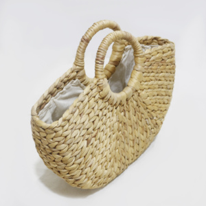 Panier de rangement ovale en jacinthe d'eau naturelle écologique avec poignées, panier tissé rustique multi-usages - Product Image 3