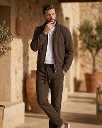 ชุดวอร์มพรีเมียมสำหรับผู้ชาย แจ็คเก็ตซิปพร้อมโลโก้สั่งทำพิเศษ และกางเกงขายาว ชุดออกกำลังกาย OEM - Product Image 4