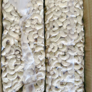 Noix de cajou en vrac pas chères, noyaux de noix SANTIGO, Kaju en vrac exporté au Moyen-Orient, Noix de Cajou - Product Image 1