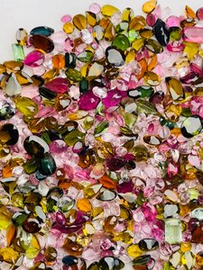 Turmalina Natural Multicolor, Piedras Preciosas de Corte Mixto, Calidad AAA, Brillo AAA, Multicolor, Certificadas por IGI para la Fabricación de Joyas - Product Image 1