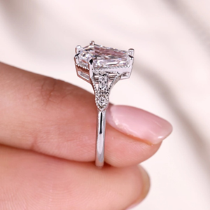 Anillo de compromiso Art Deco con corte de ataúd, diamante cultivado en laboratorio de 1.58 quilates, anillo de boda, joyería, anillo de eternidad de oro vermeil de 14k - Product Image 6