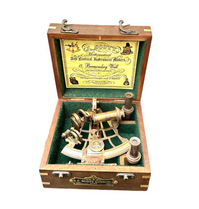 Sextante Astrolabio de Latón Vintage, Totalmente Funcional, de 4 Pulgadas, Tallado, Instrumento de Navegación Náutica, con Caja de Madera, Venta al Por Mayor - Product Image 5