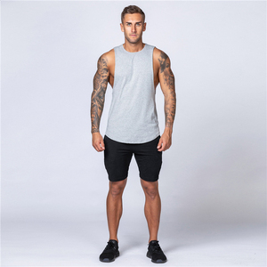 Débardeur sans manches gris pour homme, col rond, couleur unie, style décontracté, tricoté en coton - Product Image 3