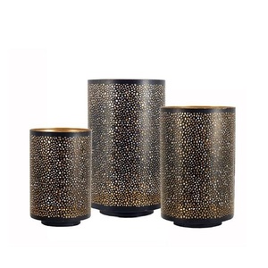 Ensemble de 3 bougeoirs en fer gravé et découpé, tendance, noir et or, décoration de la maison, Noël, taille et forme personnalisées - Product Image 5