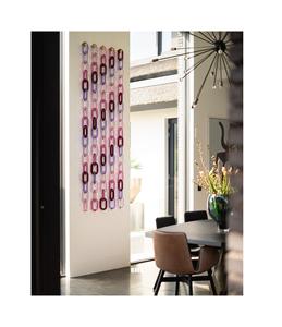 Cadenas de resina rosa y roja, eslabones de cadena colgantes, arte decorativo para pared - Product Image 6