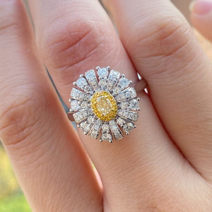 Anillo de Oro Sólido con Halo de Rayos de Sol, Corte Brillante Ovalado en Amarillo Radiante, Joyería para Uso Diario, Regalo de Aniversario, Anillo de Boda para Mujer - Product Image 3