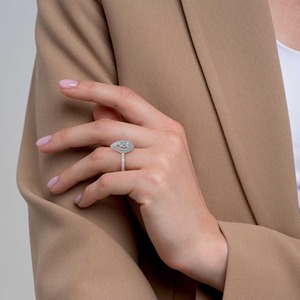 Bague de fiançailles et de mariage classique en or jaune 14 carats avec diamant de laboratoire taille poire de 1,50 carat de haute qualité, sertie à griffes, directement de l'usine - Product Image 6