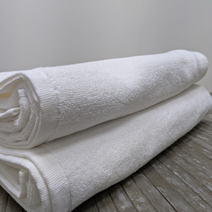 Serviettes de bain de luxe 100 % coton, best-seller, 550 g/m², au meilleur prix - prix progressifs et personnalisation possibles - Product Image 6