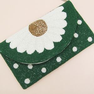 กระเป๋าถือทำมือจากอินเดีย รับรองโดย MS Handicraft ประดับด้วยลูกปัดแก้วหลากสี ดีไซน์ทรงบาแกตต์ รูปทรงตามสั่ง - Product Image 1