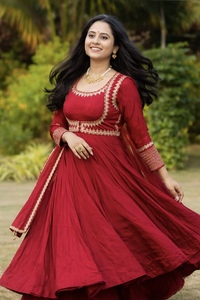 Vestido Maxi Anarkali de Algodón Romano Pesado para Fiesta con Bordado de Lentejuelas, Koti, Dupatta de Cuatro Metros con Vuelo y Conjunto Palazzo - Product Image 5