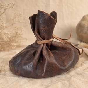 Pochette à monnaie en cuir viking naturel fait main, sac en cuir médiéval à cordon de serrage par Curio Craft - Product Image 2