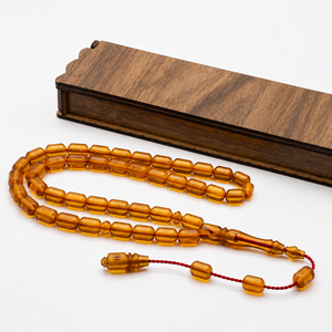 Boîte à perles de prière artisanale en bois d'Aqdus Saleem de Jodhpur, écologique, avec Tasbih en verre ambré et coffret cadeau - Vente en gros - Product Image 2
