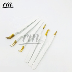 Pinzas de Lujo con Recubrimiento de Polvo Blanco y Punta de Plasma Dorada para Extensión de Pestañas, Pinzas de Acero Inoxidable con Punta Fina para Volumen de Fibra, Personalizables y de Marca Privada - Product Image 3