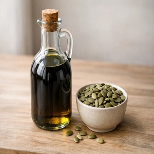 Huile de graines de citrouille naturelle au goût pur et aux bienfaits nutritionnels pour la cuisine, les soins de beauté et les applications bien-être quotidiennes - Product Image 1
