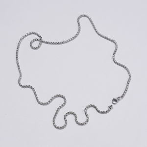Collier pendentif pour femmes de qualité supérieure, vente en gros, ODM, collier couleur unie personnalisé, service de fabrication de bijoux - Product Image 1