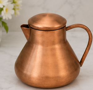 Carafe à eau en cuivre avec couvercle, design vintage, vaisselle écologique pour la salle à manger, pichet de luxe pour la santé ayurvédique, cuivre contemporain - Product Image 4