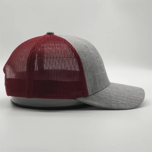 Gorra Trucker de Malla de 6 Paneles Gris y Roja Personalizada, Unisex, Ajustable, Estilo Casual para Adultos, para las Cuatro Estaciones - Product Image 3