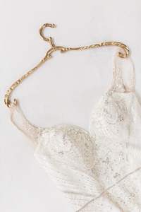 Cintre en métal robuste pour suspendre des vestes, manteaux et costumes lourds à usage domestique et commercial - Product Image 5